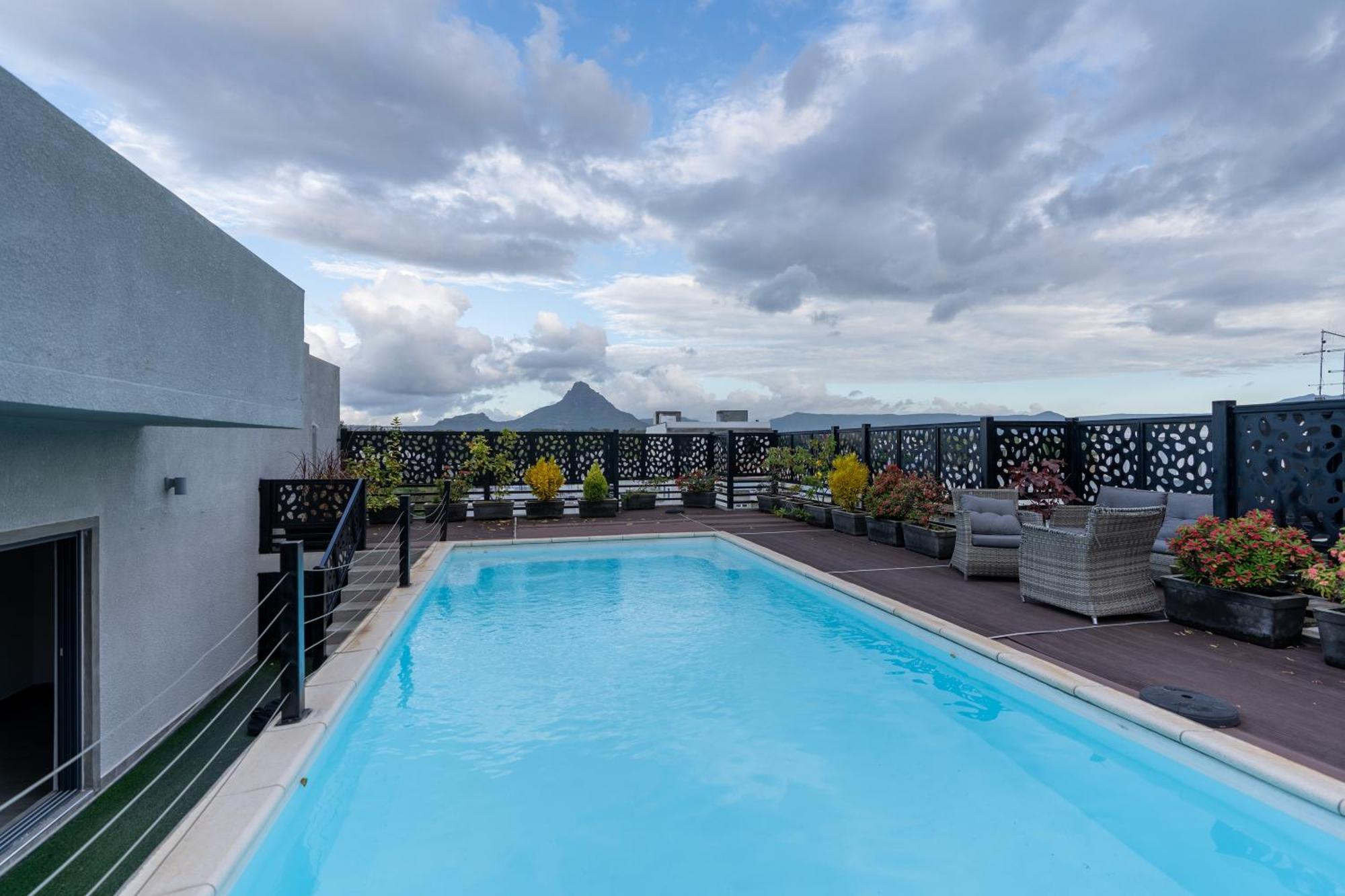 Shanti Haveli Beachfront Apartments Flic en Flac ภายนอก รูปภาพ